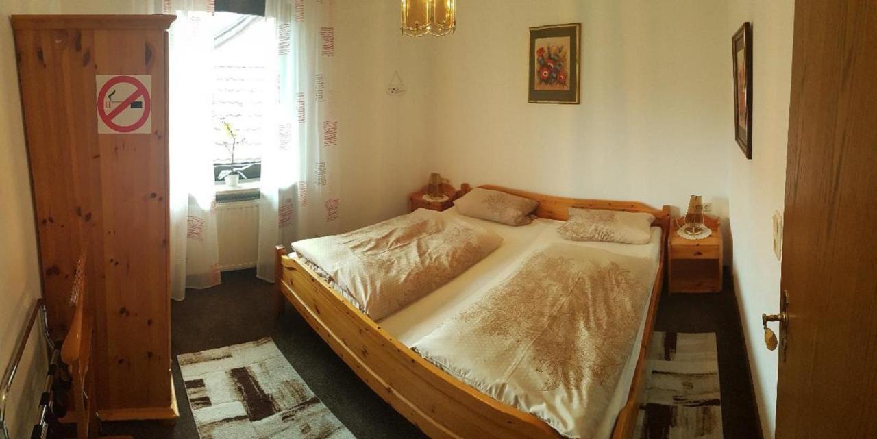 Falkenfels Gasthaus-Pension Hilmer מראה חיצוני תמונה
